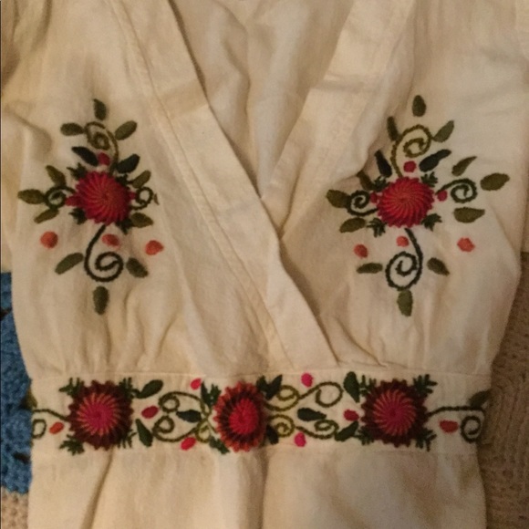 Guatemalan embroidered shirt size M - Picture 2 of 4